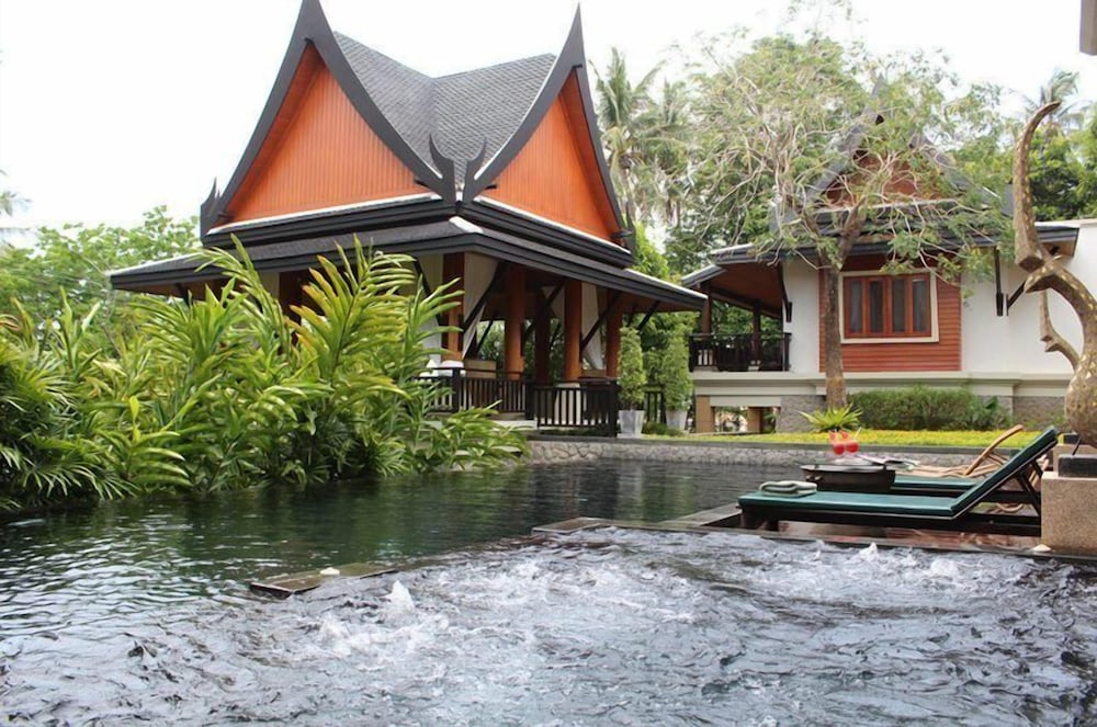 Eden Pool Villa