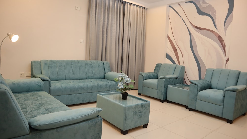 D Casa Suites