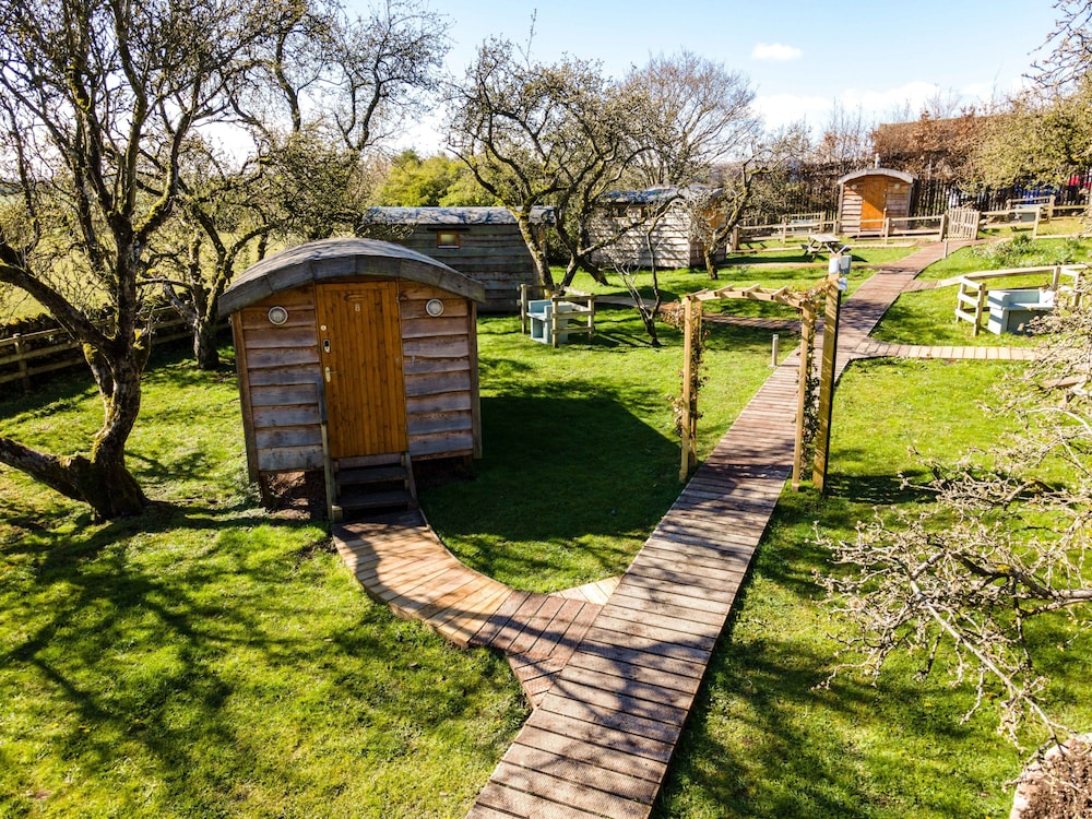 Orchard Hideaways