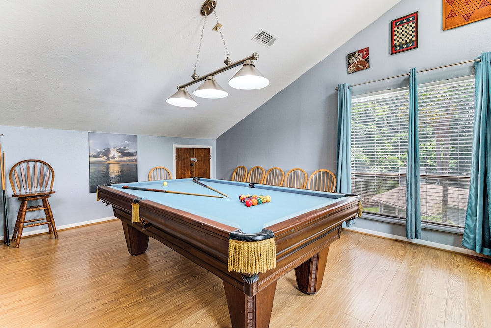 Steps to Marina: Coldspring Retreat w/ Lake View