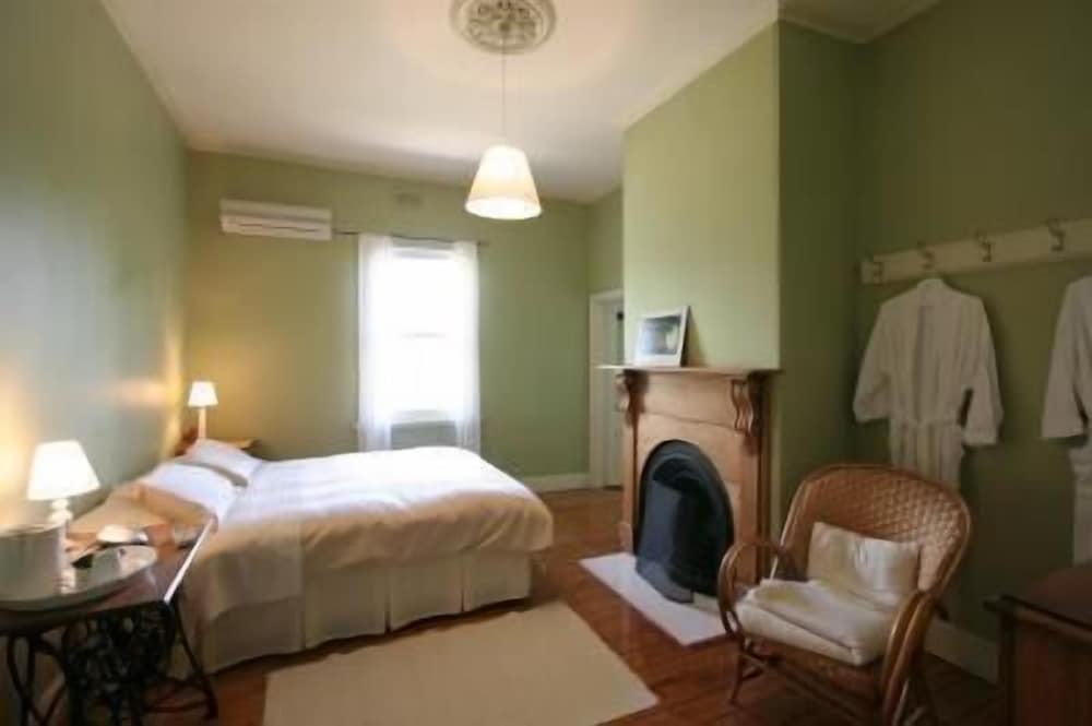 Corinella Country House