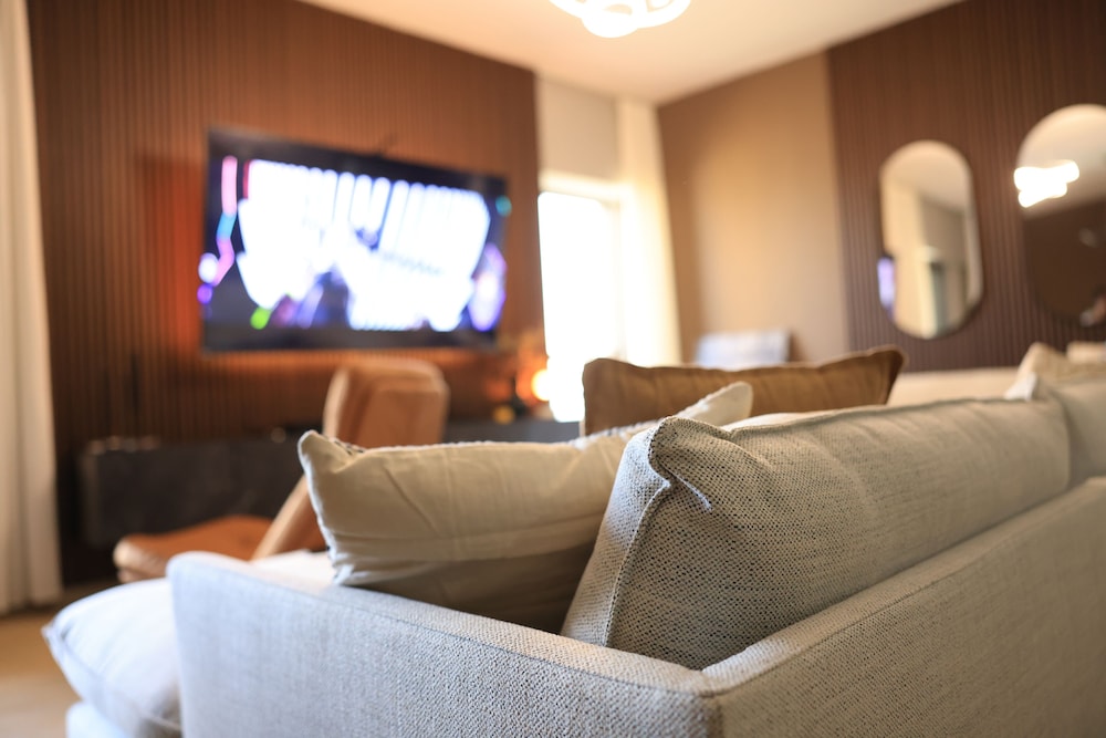 Urban Heaven Luxury Hostel
