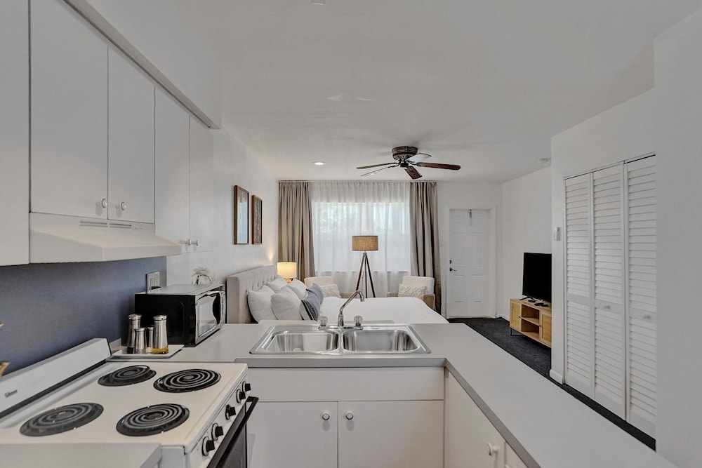 Marine Villas 2 in Hollywood