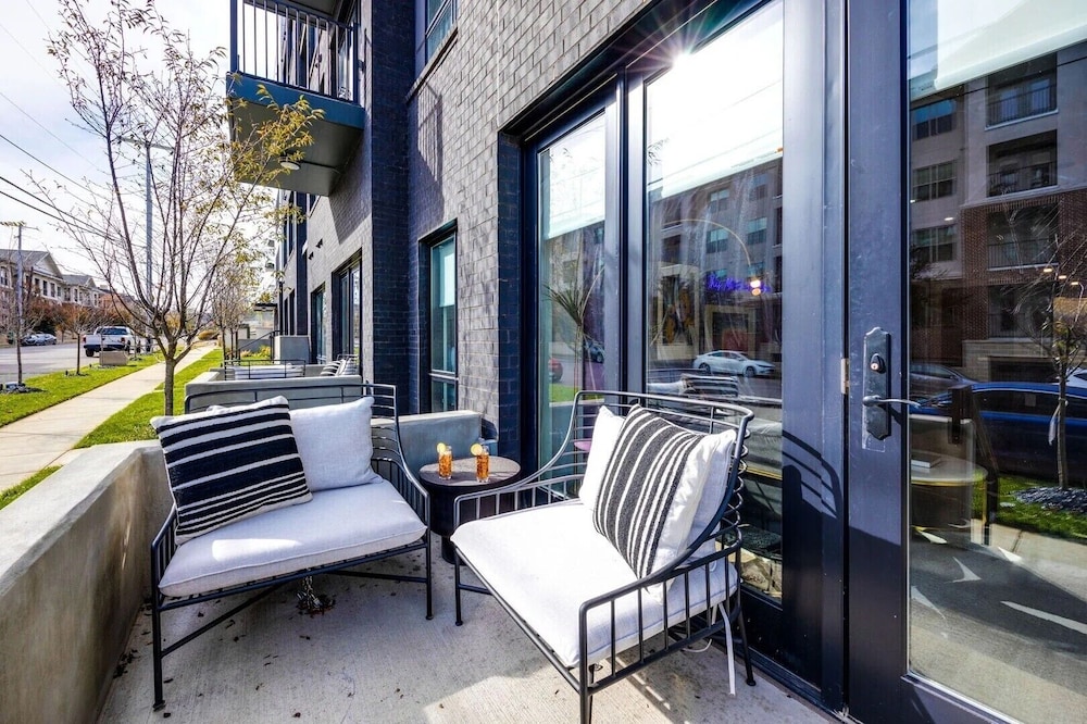 The Odyssey Apartments – by AvantStay Designer Stay in Midtown