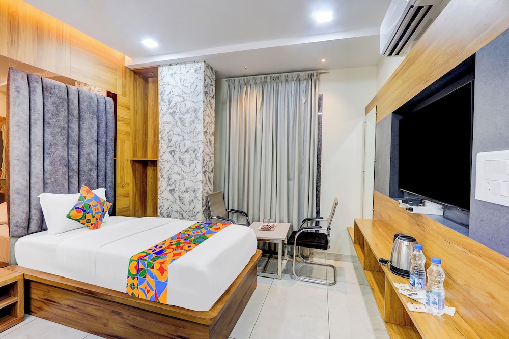 Fabhotel Vishnu Grand