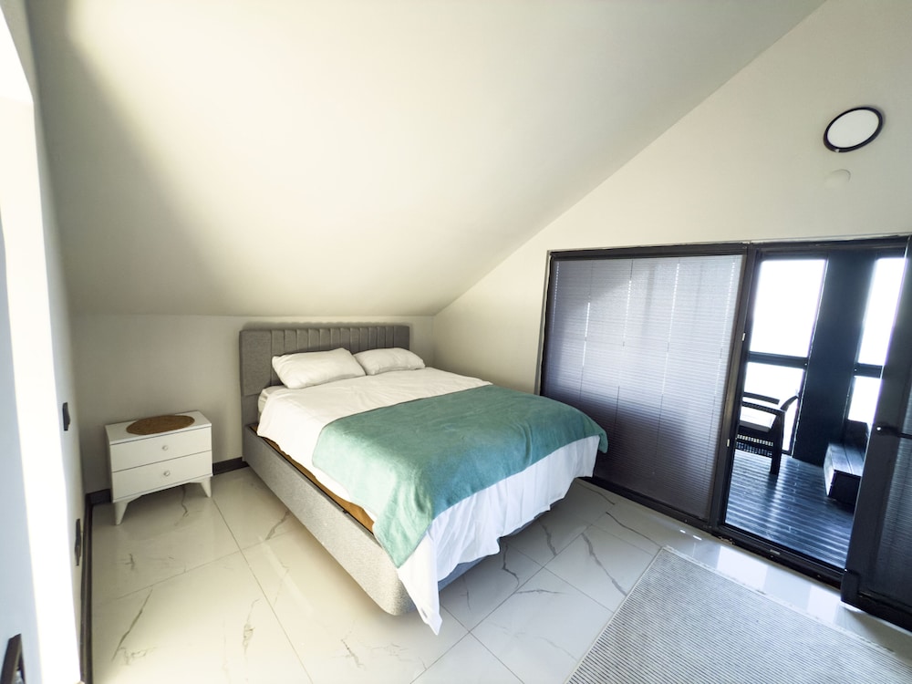 adesa viev villas