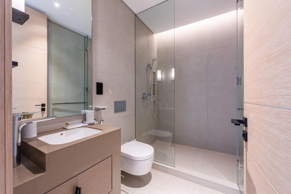 Gorgeous Apt wz Stunning Sea Views in Address JBR