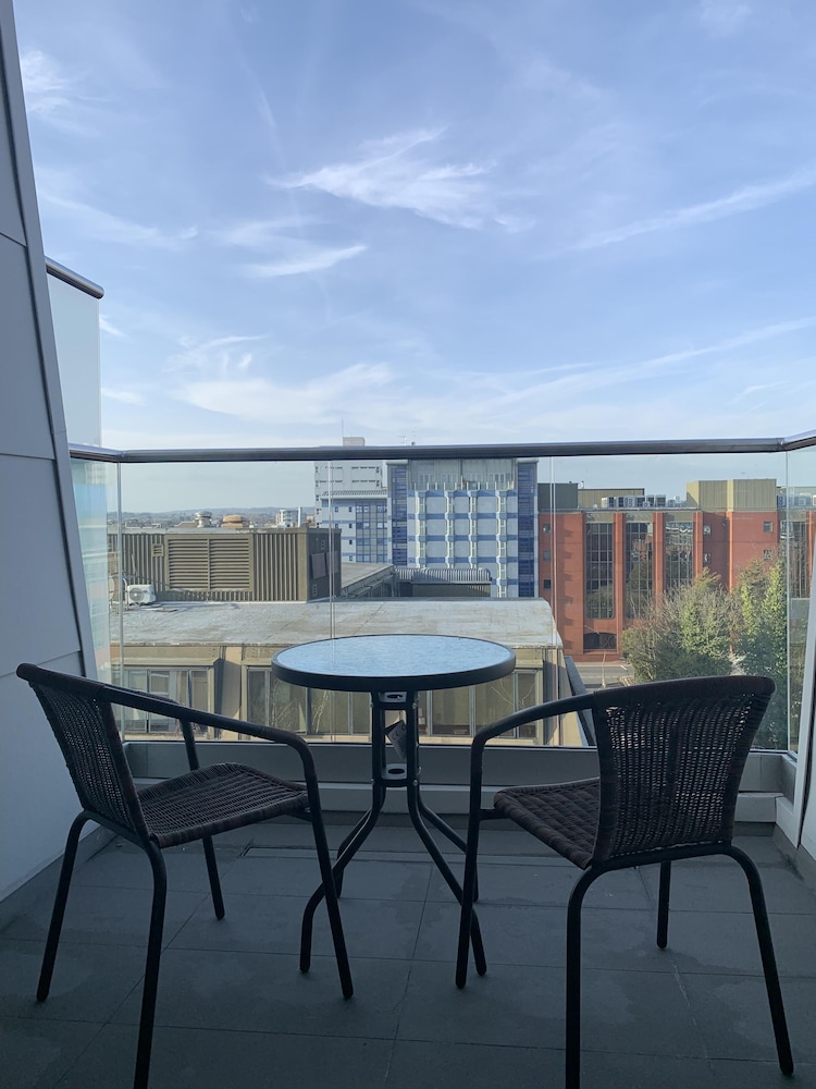 Morland House Apartments