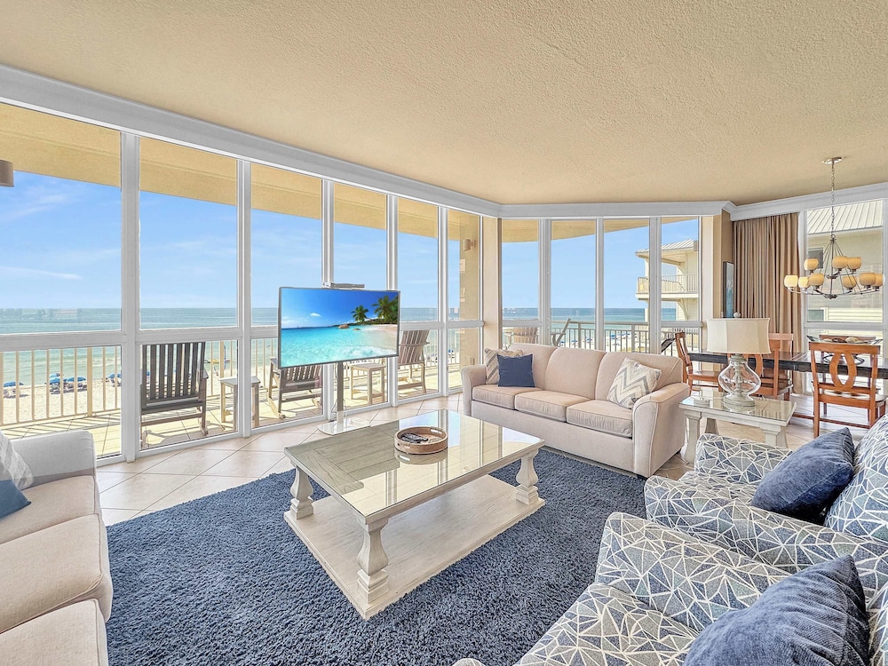 Oceanfront Luxe Pool + Beachfront Free Golf