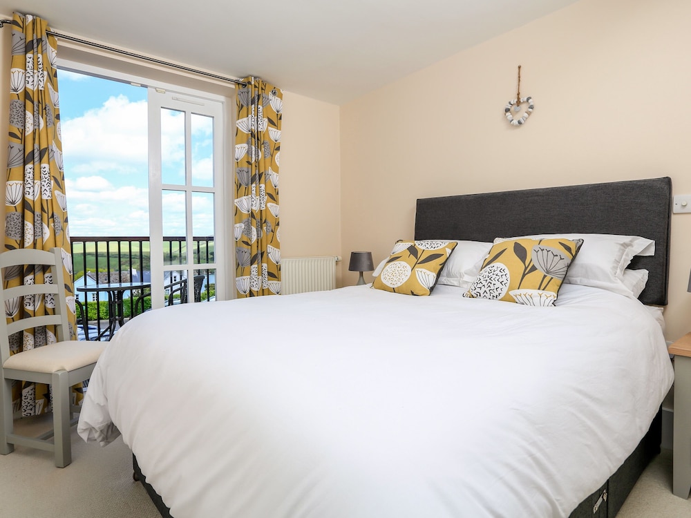 12 Combehaven