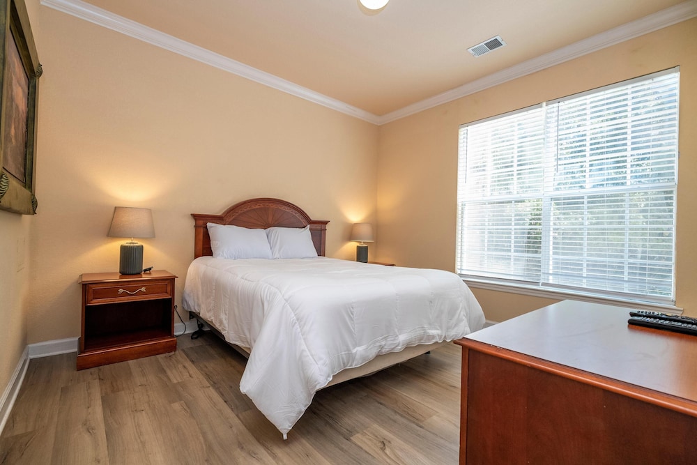 1301 TT - Tranquil Condo Retreat