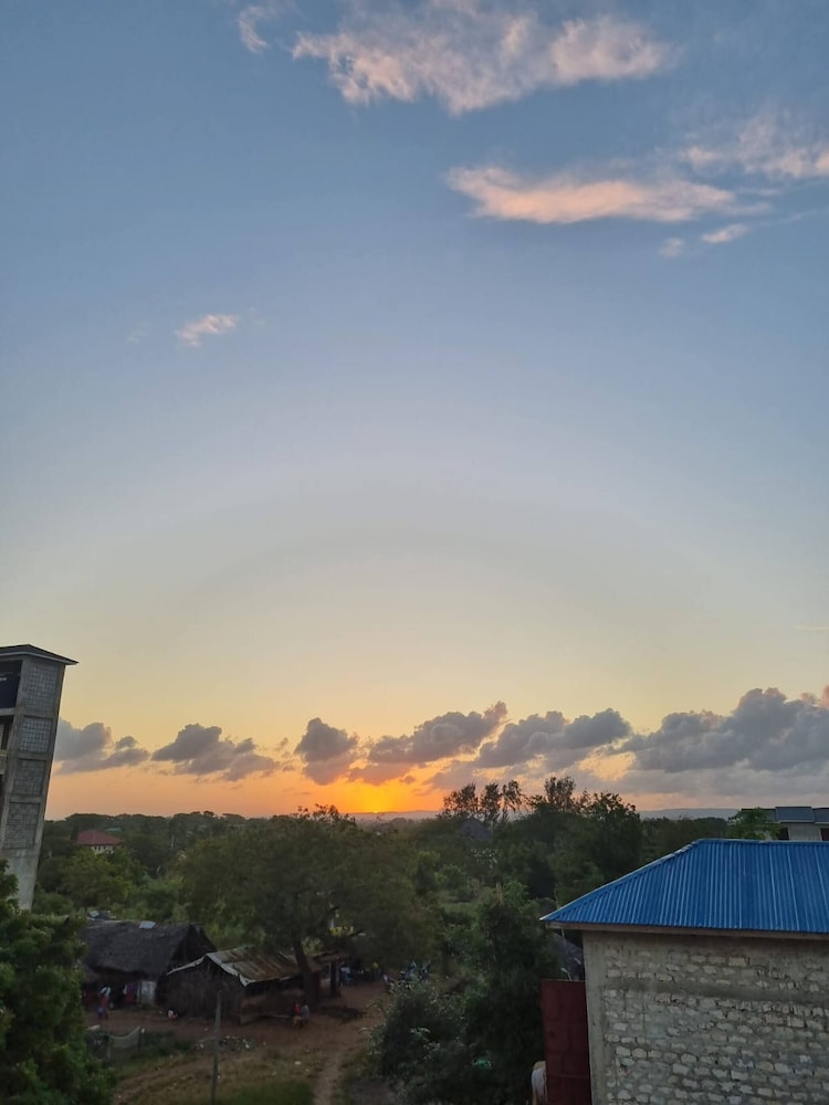 Stunning 2 Bedroom Apartment in Diani, Kenya - Perfect Beach Getaway