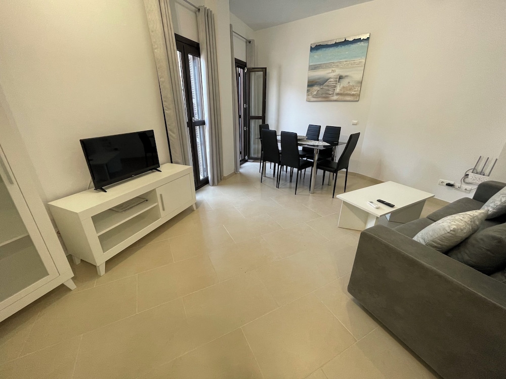 Apartamentos Royal Suites by Croma