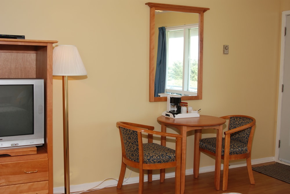 Shining Waters Cottages