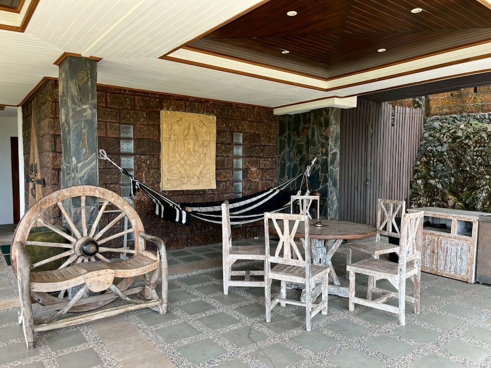 Thara Bayview Villa