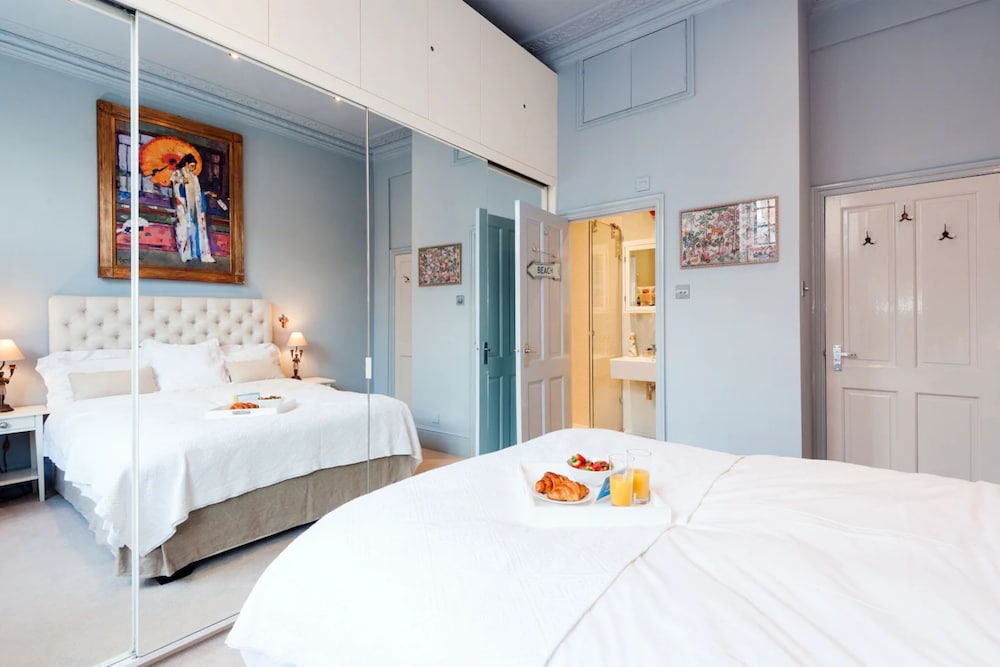 Exquisite Notting Hill Flat With Roof Terrace