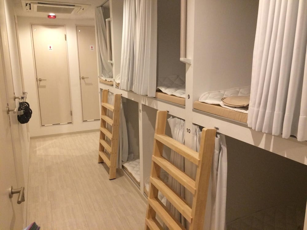 bnb+ Costelun Akiba - Hostel, Caters to Women