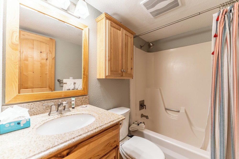 Key Condo #2927