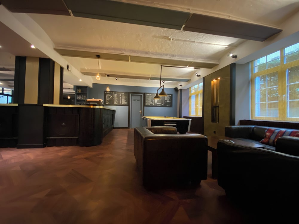 Singer109 Hostel