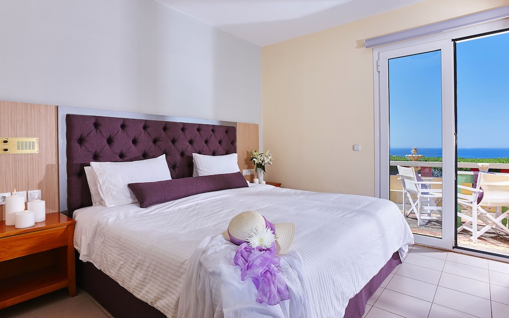 Everest Apartments view 4