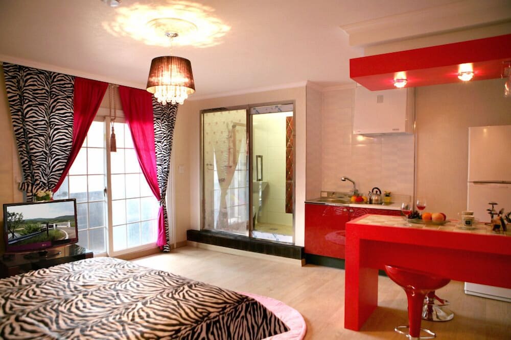 hotel room