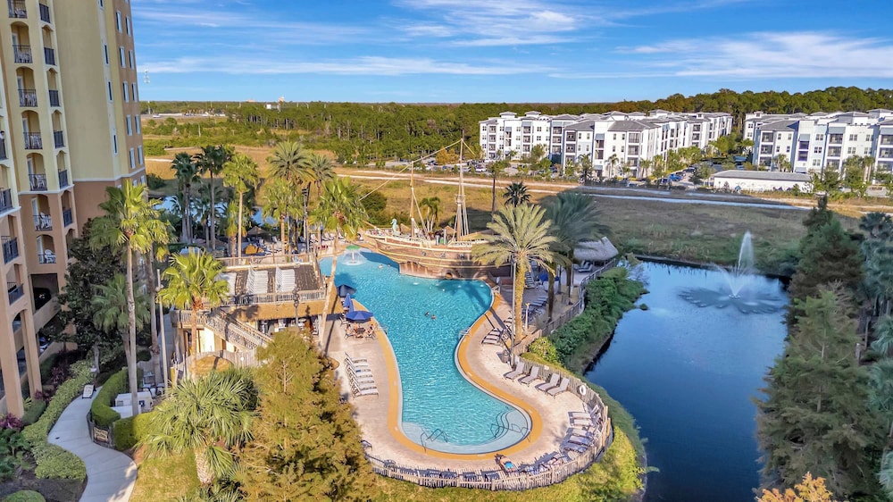 2BR Fireworks View With Pool Spa 5 Minutes to Disney