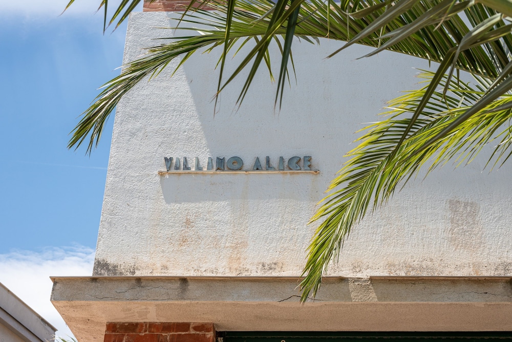 Villino Alice a Mondello by Wonderful Italy