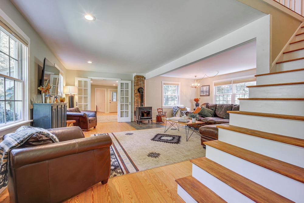 Outdoor-adventure Haven 14 Mi to Mount Snow Skiing