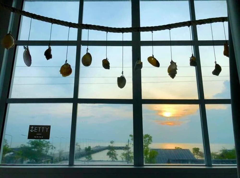 Jetty Huahin Hostel