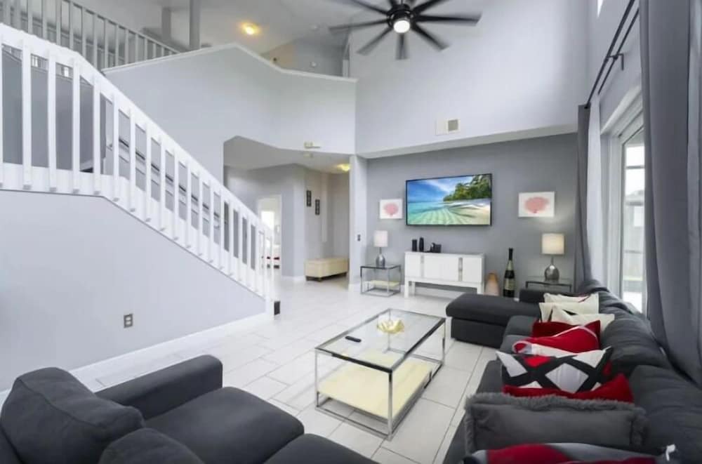 6Br Retreat W/ South Pool, Spa & Game Room Fun