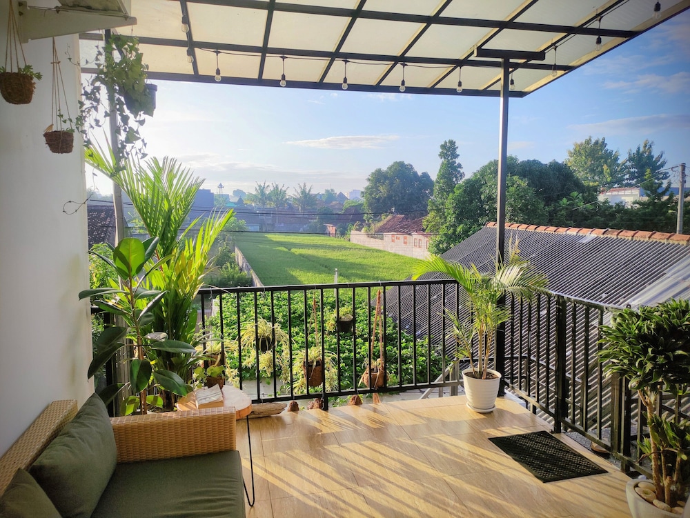 Indonesia Eco Tour Homestay