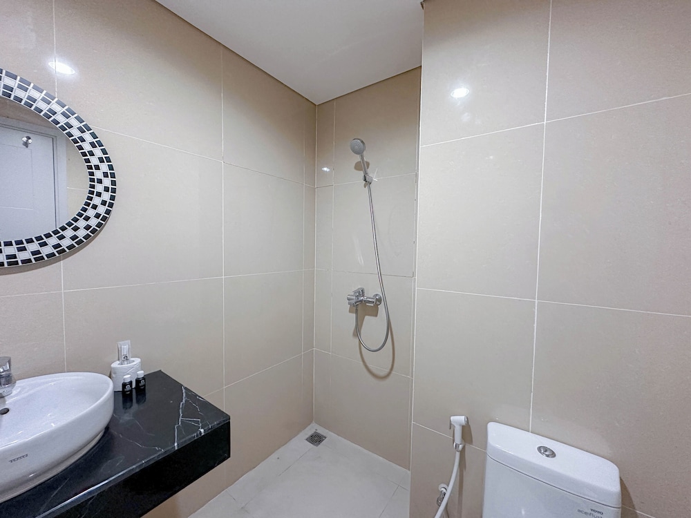 Comfortable Stay And Strategic 1Br At Grand Sungkono Lagoon Apartment