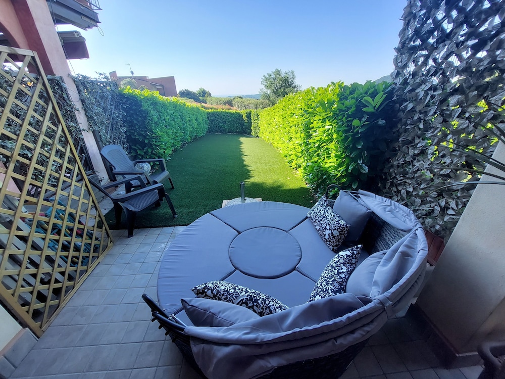 Terraced House With Private Garden