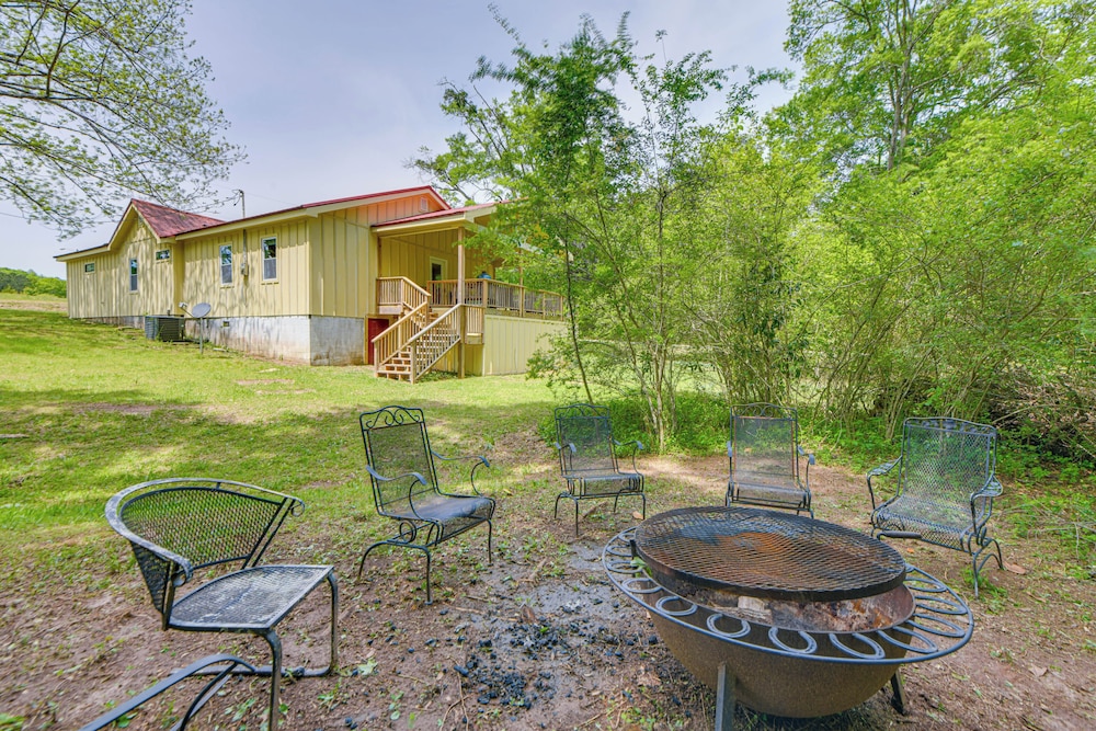 Hike, Swim & Explore: Secluded Hideaway in Shiloh!