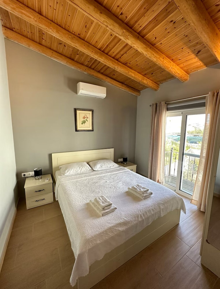 Casa Del Mar