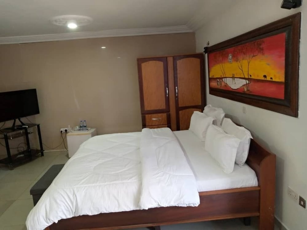 Crislord Palace Hotel - Property Image 4