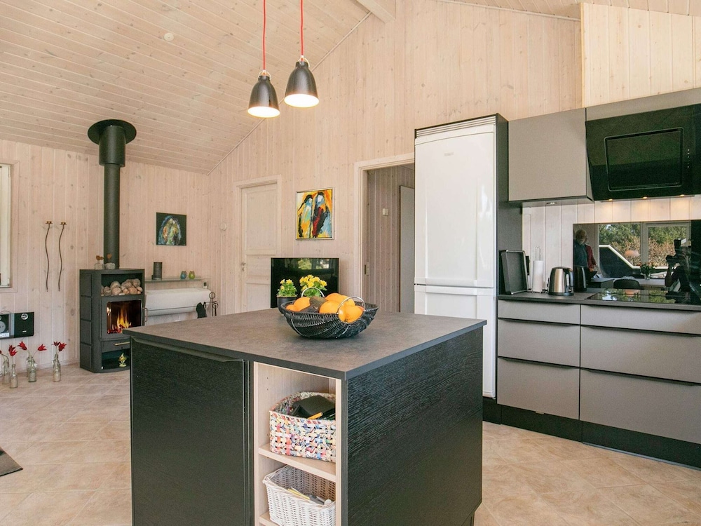 7 Person Holiday Home in Blavand view 4
