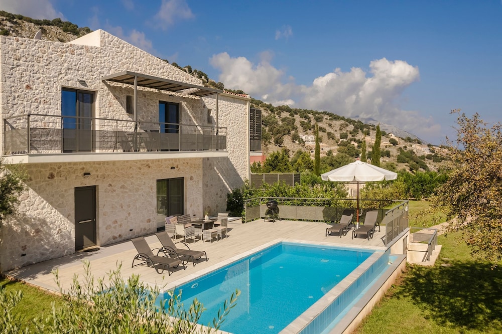 Petradi Villa Skala III