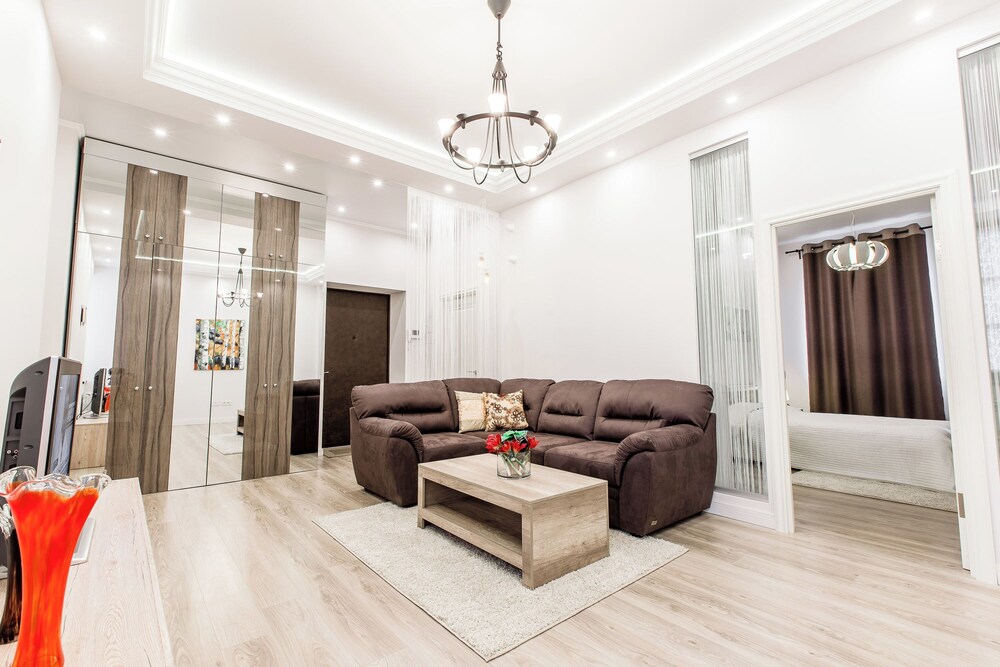 Minsk Apartment Lux on Nezavisimosti 43
