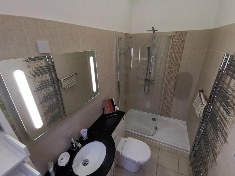Southport Vacations - Vale House - Property Image 9