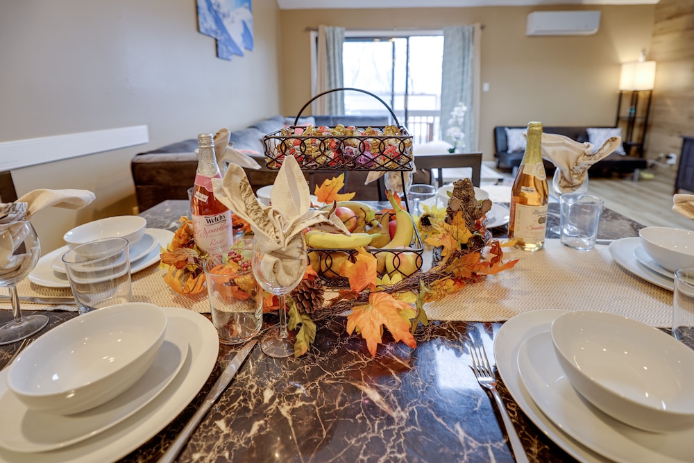 Pocono Paradise Ultimate Camelback Getaway 4 Bedroom Townhouse