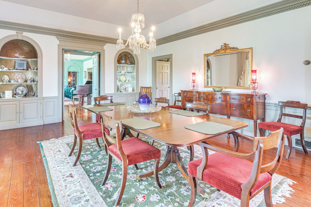 Expansive Retreat on 280 Acres in Lake Placid!