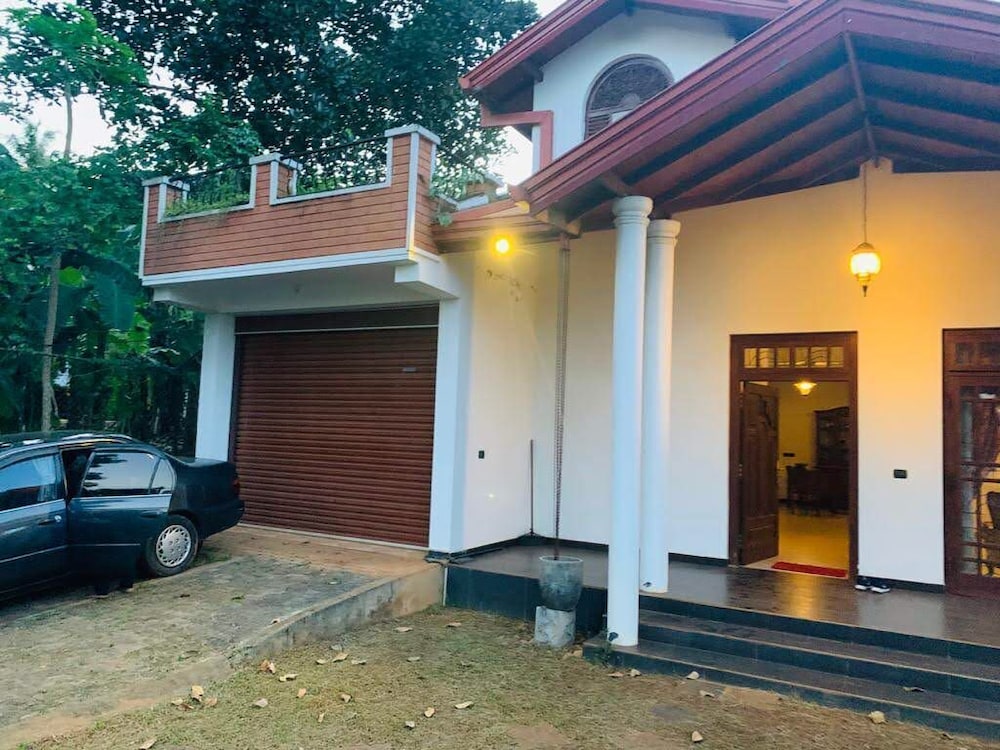Kings Court Residency