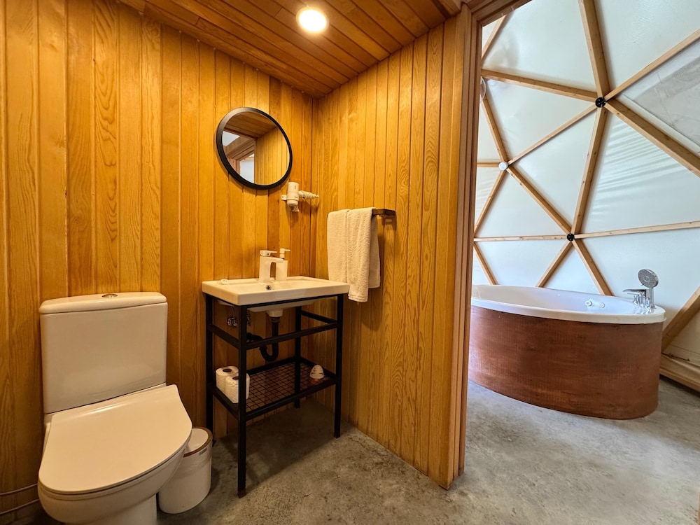 In Out Resort Glamping