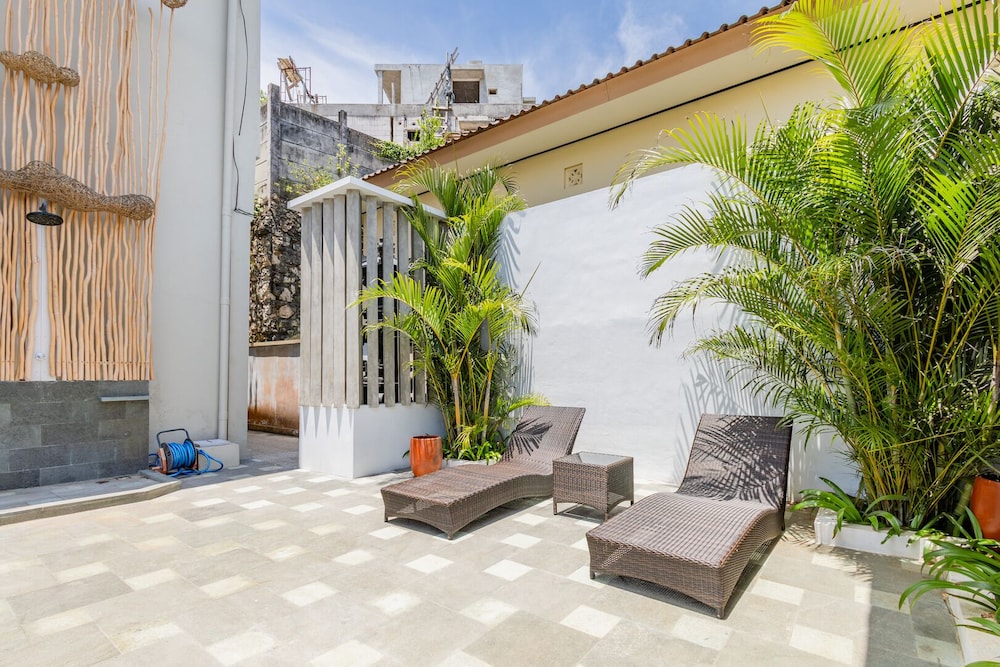 Kubu Deandari Guest House