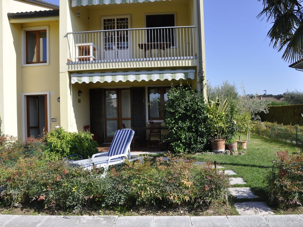 Apartment in Lazise With Lake View & Pool view 3