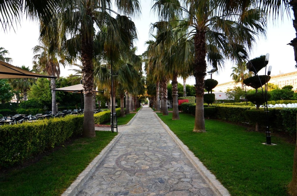 Royal Garden Beach Hotel - All Inclusive