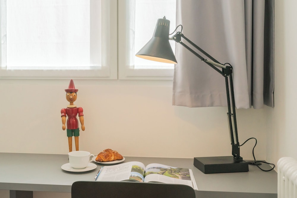 Como Volta Square With Terrace by Rent all Como