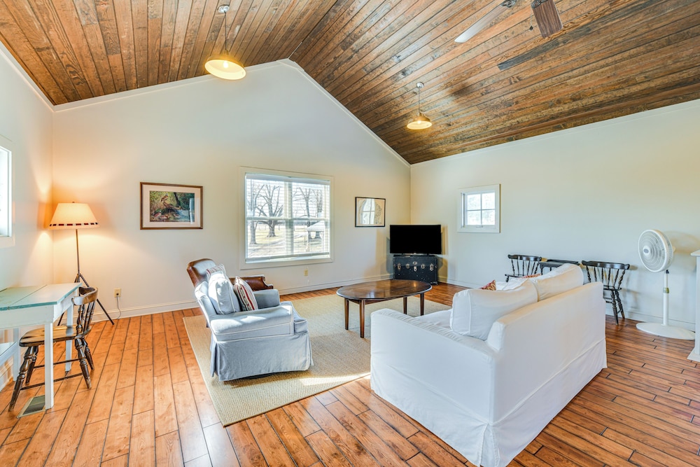 Countryside Barndominium in Virginia w/ Patio
