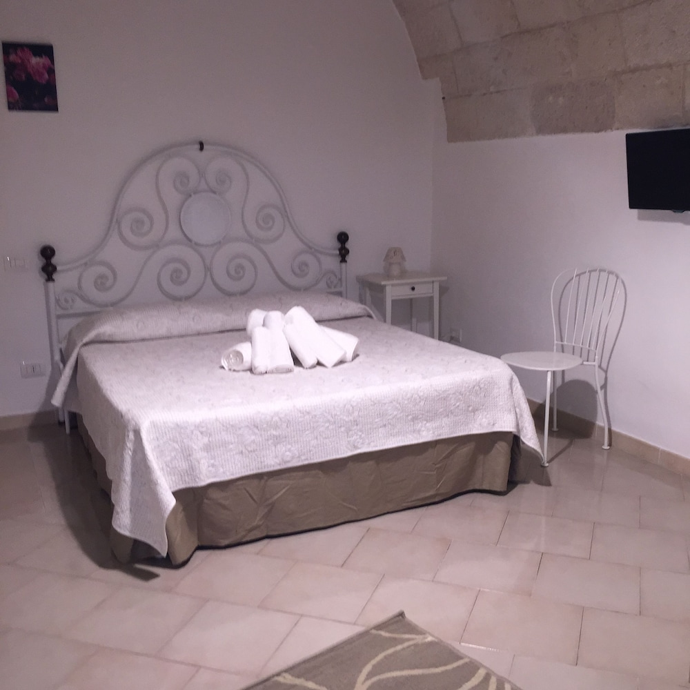 Dimora Chiarella - Short Lets photo 2